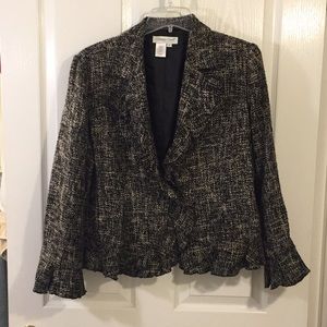 Tweed ruffled jacket